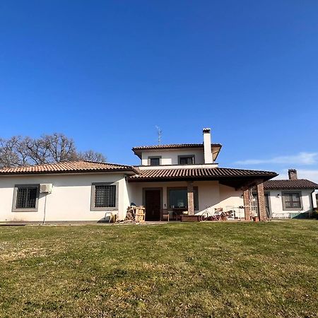 Agriturismo La Lampada Di Atena Vetralla Kültér fotó